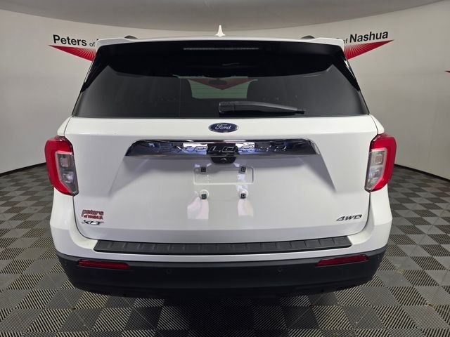 Used 2023 White Metallic Ford XLT image 30