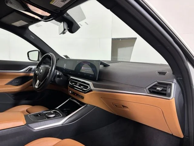 Used 2023 White BMW eDrive35 image 21