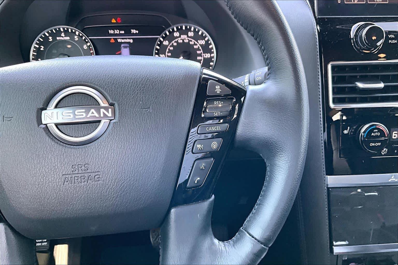 Used 2023 Aspen White Tricoat Nissan SL image 22