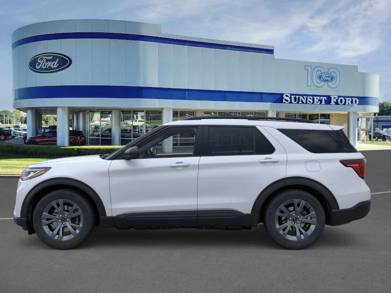 New 2026 Space White Metallic Ford Active™ image 3