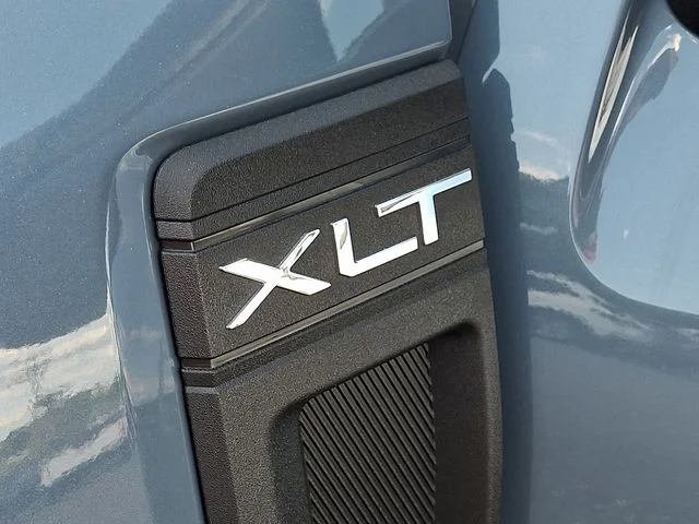 New 2026 Azure Gray Metallic Tri-Coat Ford XLT image 15