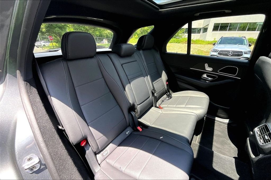 Used 2026 Gray Mercedes-Benz GLE 350 image 29