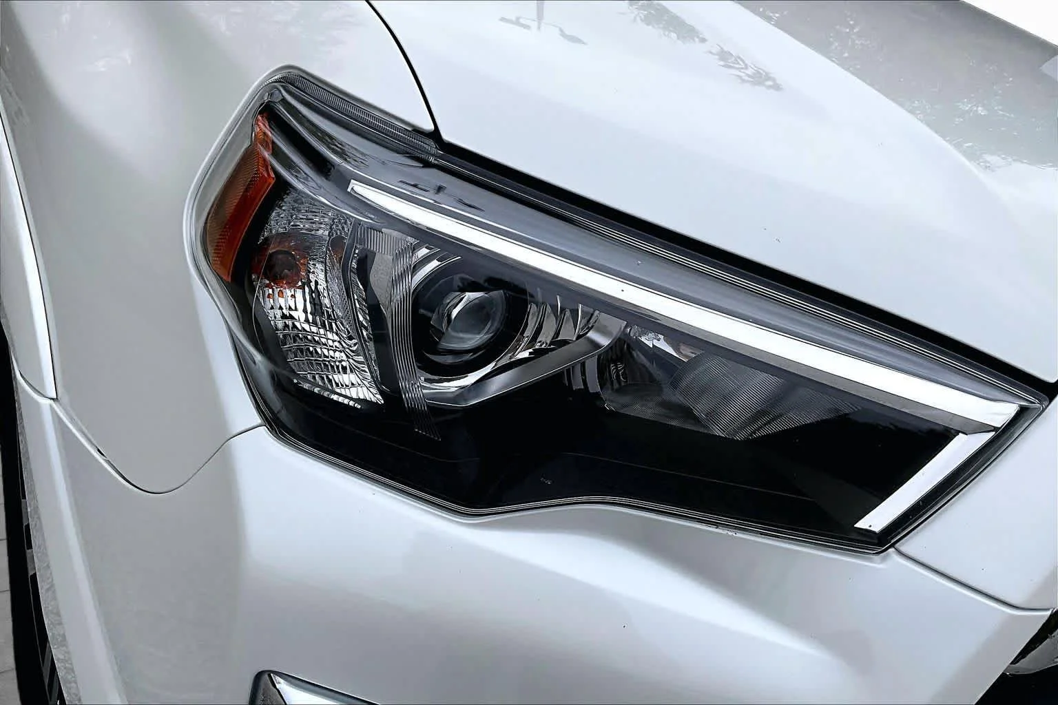 Certified Used 2023 Blizzard Pearl Toyota Limited image 27