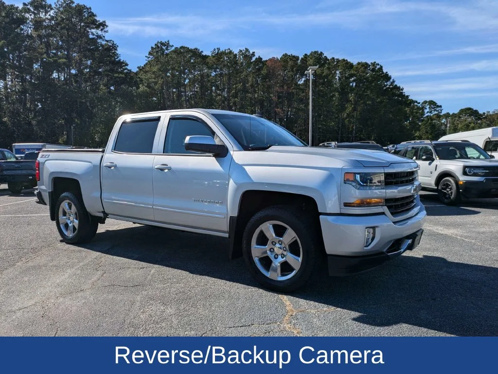 Used 2018 Silver Chevrolet LT image 2