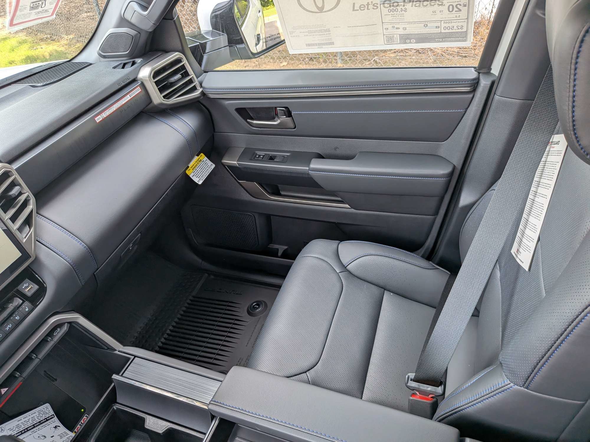 2026 Toyota Tundra Platinum - Photo 17