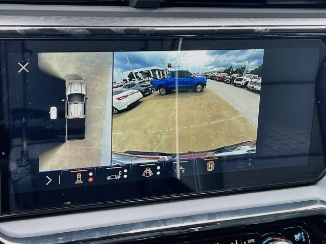 2026 GMC Sierra 2500HD AT4X - Photo 9
