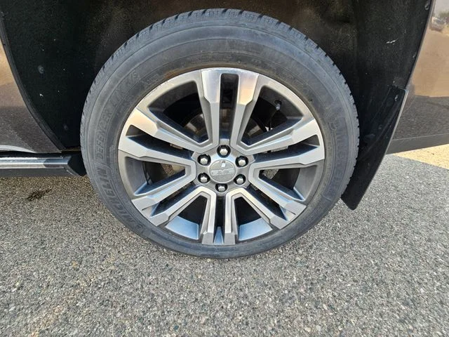 Used 2018 Iridium Metallic GMC Denali image 22