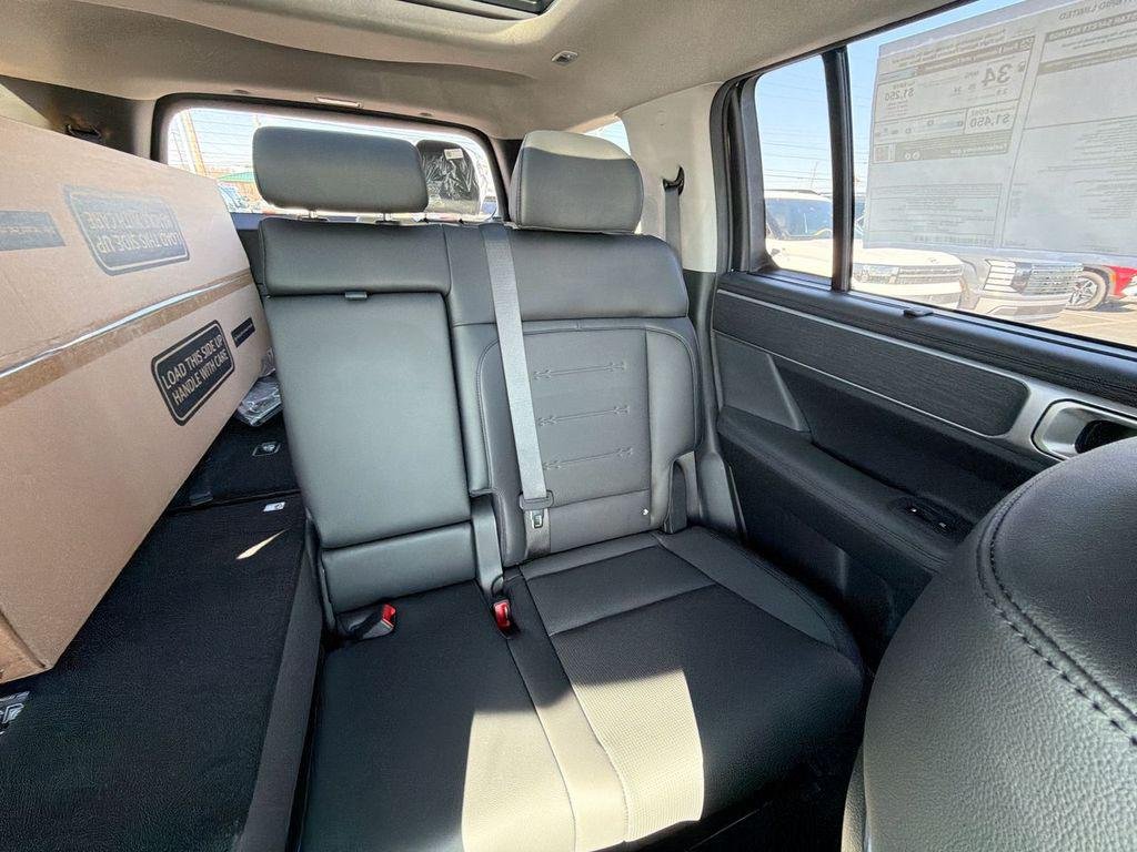 2026 Hyundai Santa Fe Limited - Photo 14