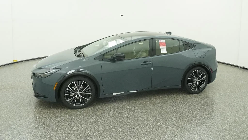New 2026 Guardian Gray Toyota XLE image 18