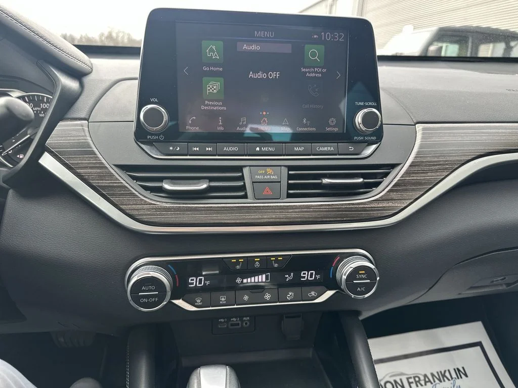 Used 2020 Silver Nissan 2.0 Platinum image 22