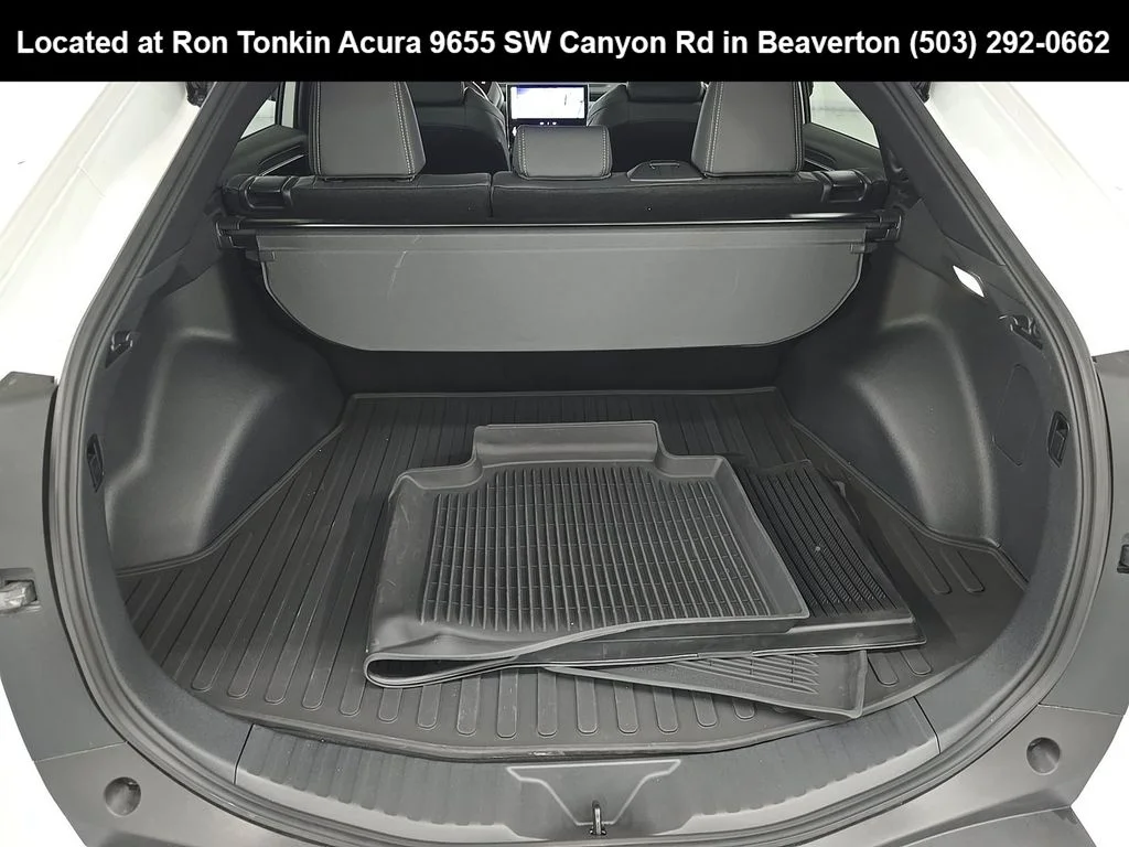 Used 2023 Wind Chill Pearl w/Black Roof Toyota Limited image 12