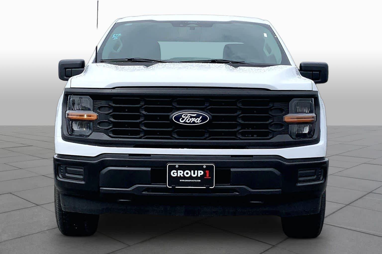 New 2026 Oxford White Ford XL image 3