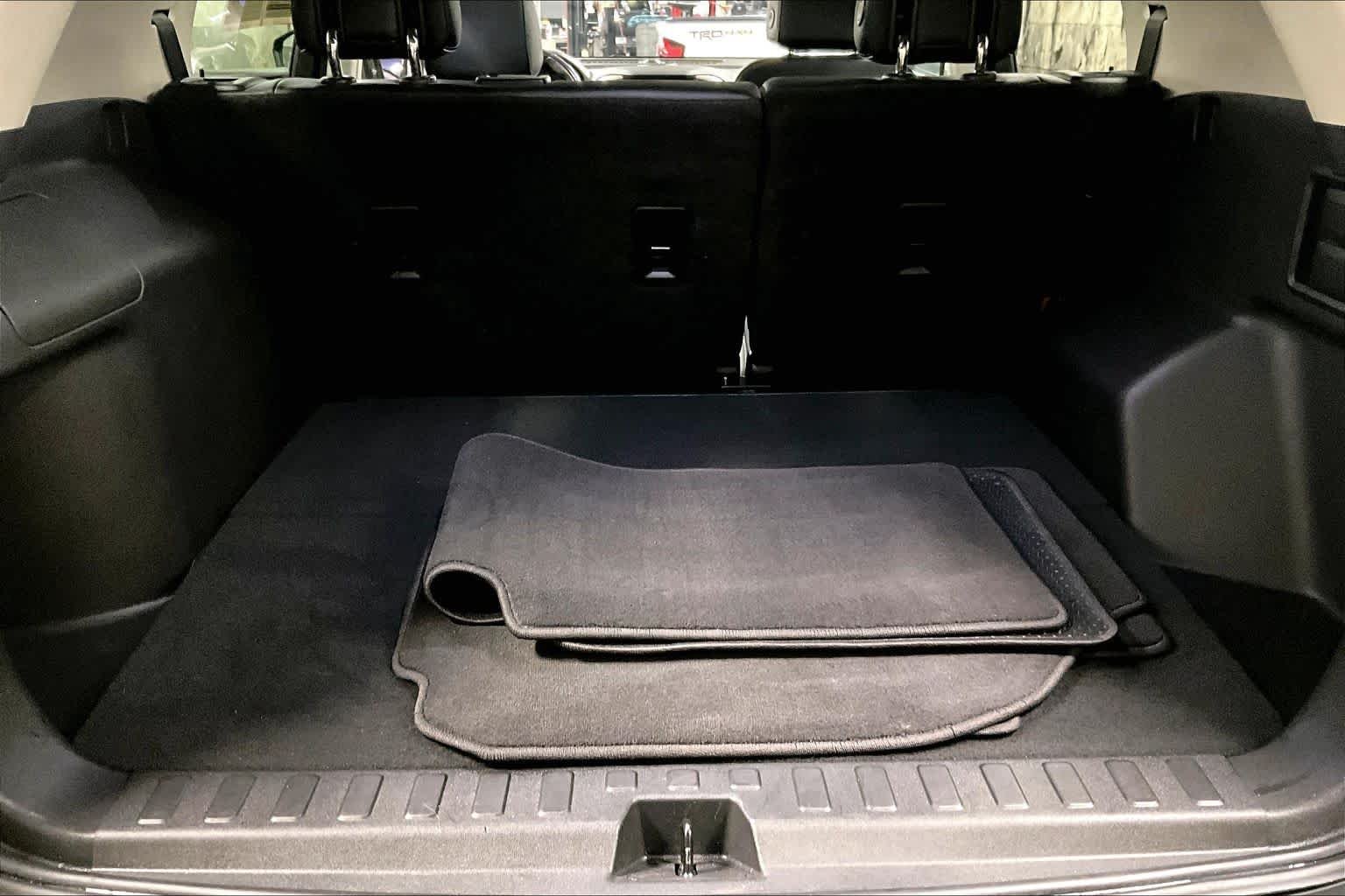 Used 2020 Satin Steel Metallic GMC Denali image 31