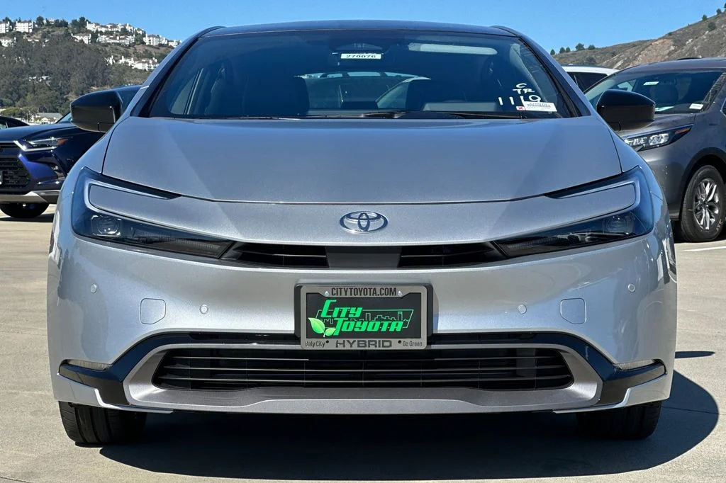 New 2027 Cutting Edge Toyota  XLE image 9