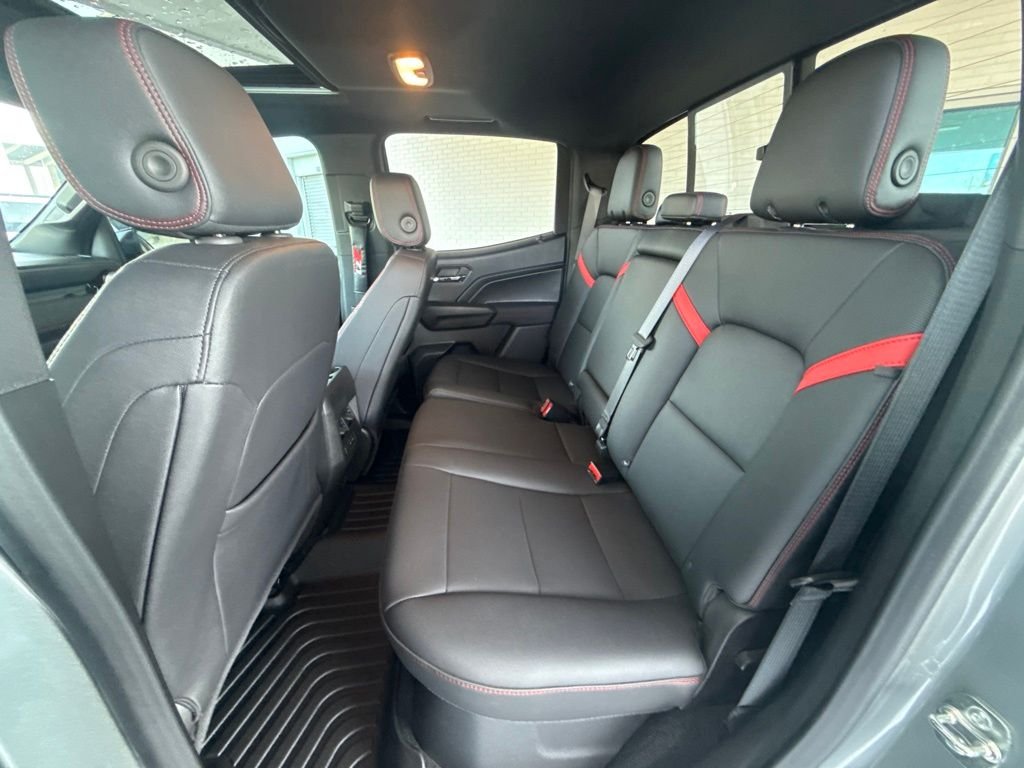 Used 2025 Gray Chevrolet Z71 image 46
