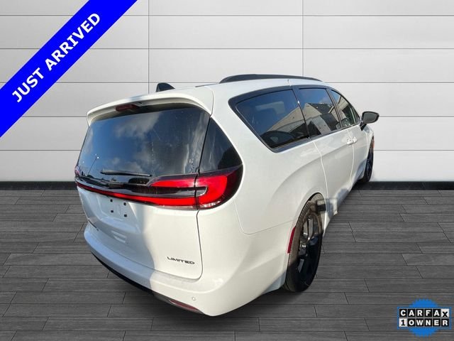 Certified Used 2025 White Chrysler Limited image 4