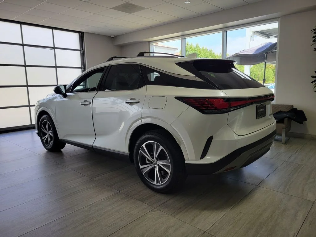 Certified Used 2024 EMINENT WHITE PEARL Lexus 350 Premium image 3