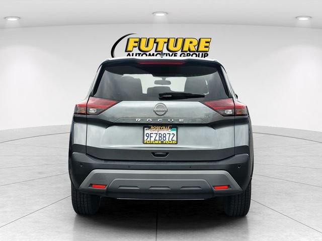 Used 2023 Gray Nissan S image 5
