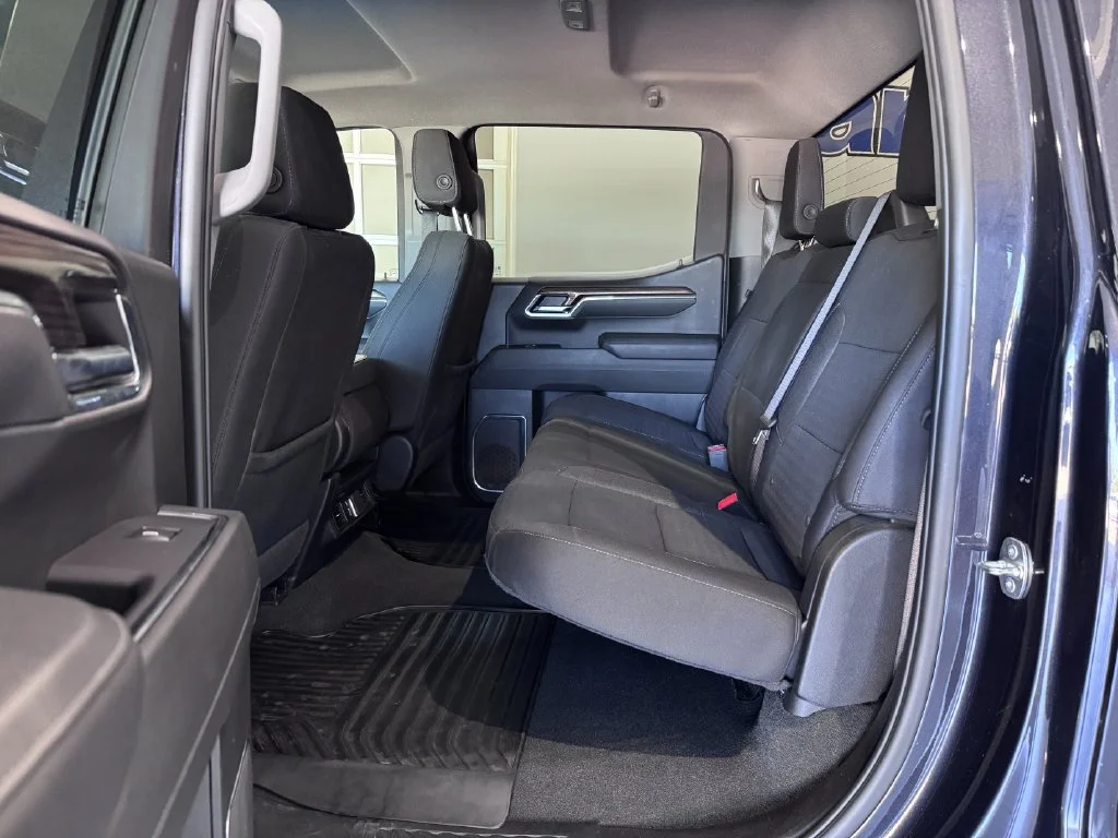 2024 Chevrolet Silverado 1500 RST - Photo 11