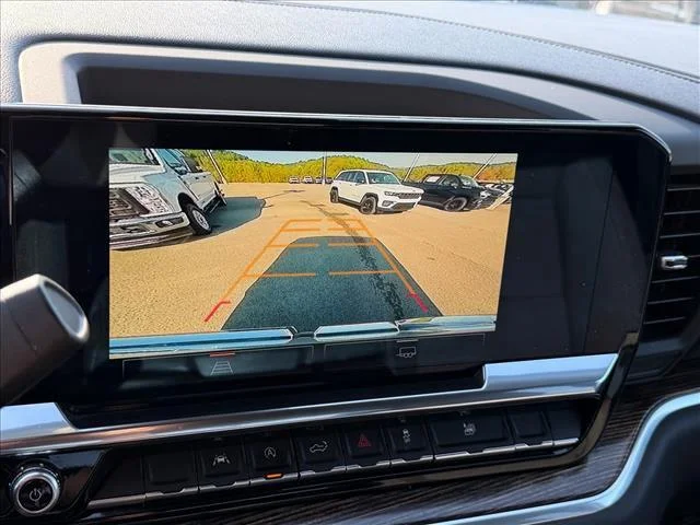 Used 2024  GMC ELEVATION image 21