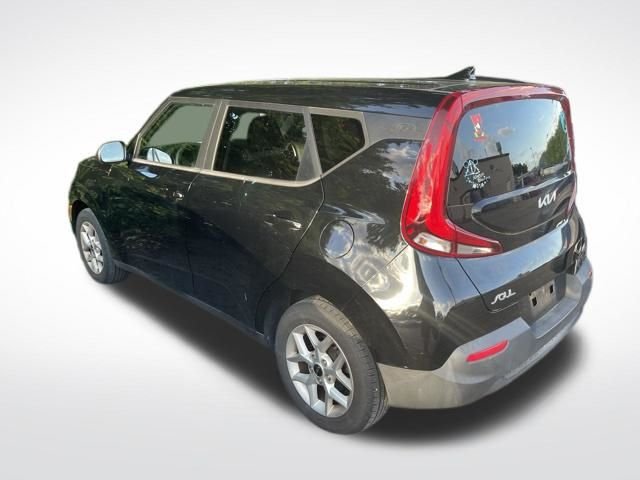 Used 2022 Cherry Black Kia LX image 7