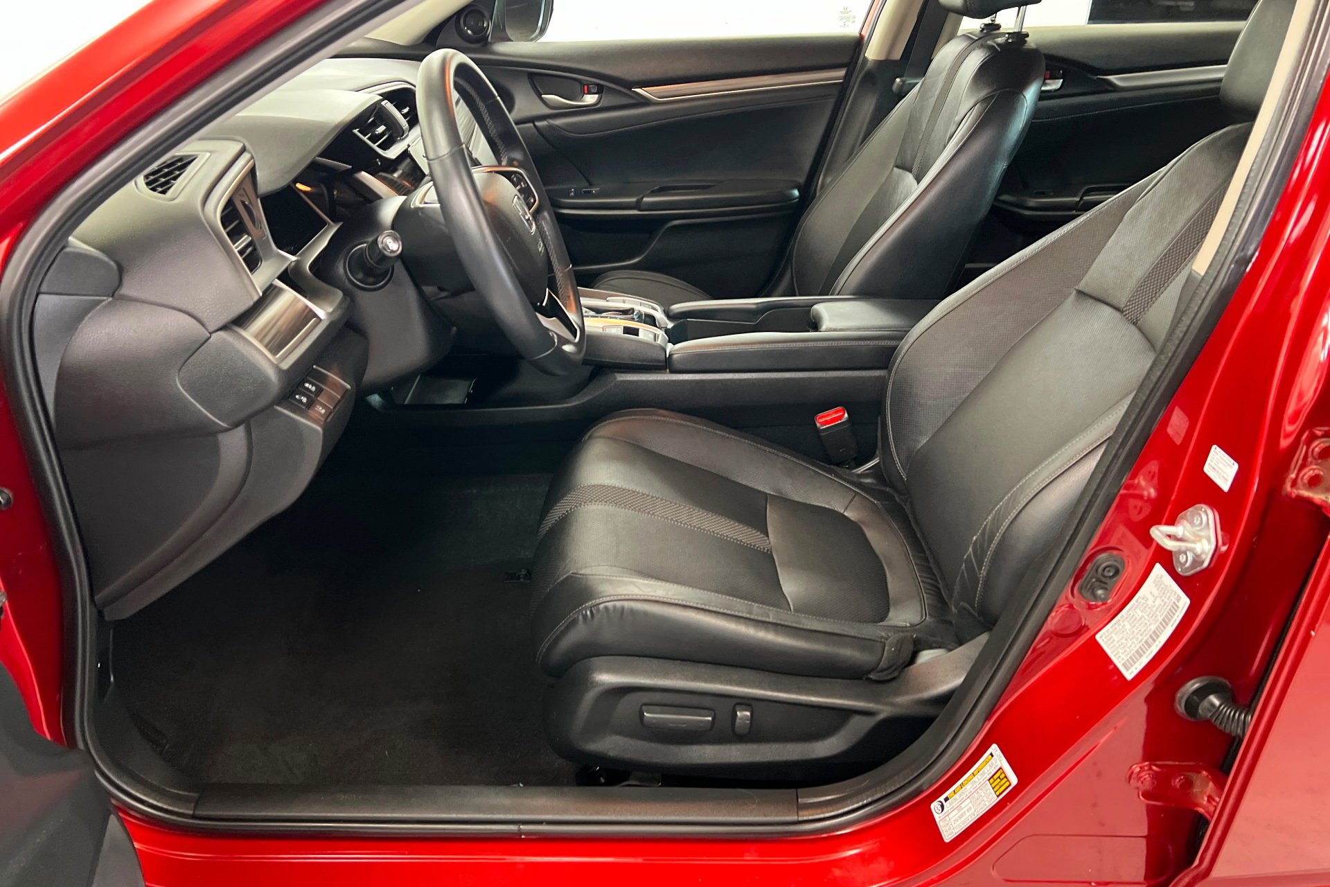 Used 2021 Red Honda EX-L image 18