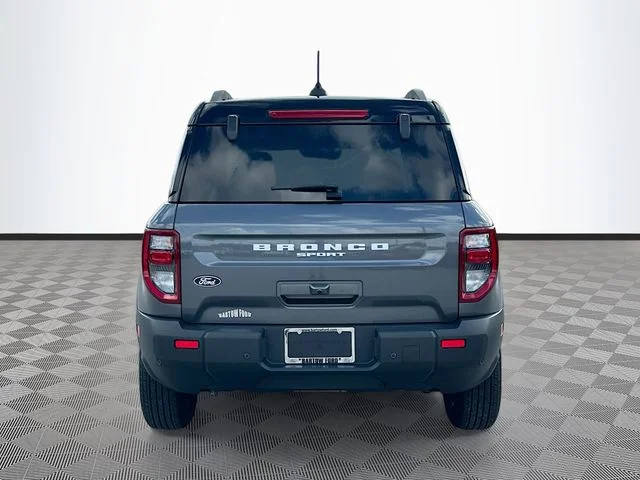 New 2026 Gray Metallic Ford Outer Banks image 5