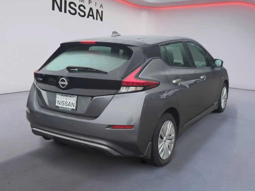 Used 2023 Gray Nissan S image 6