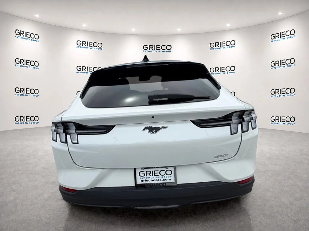 Used 2024 White Metallic Ford Select image 6