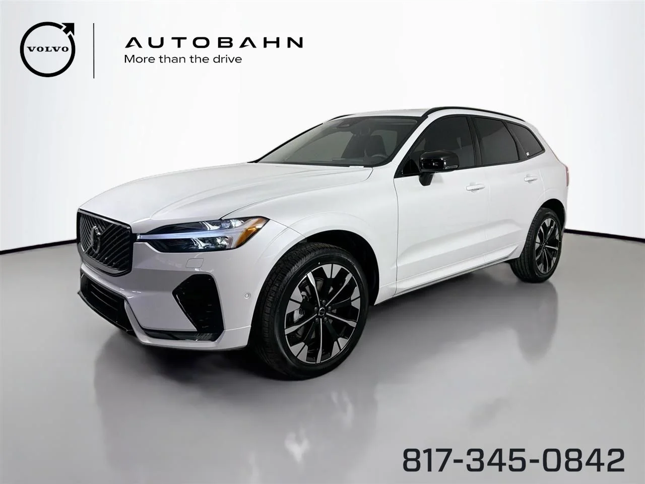 2026 Volvo XC60 B5 Plus Dark AWD's photo