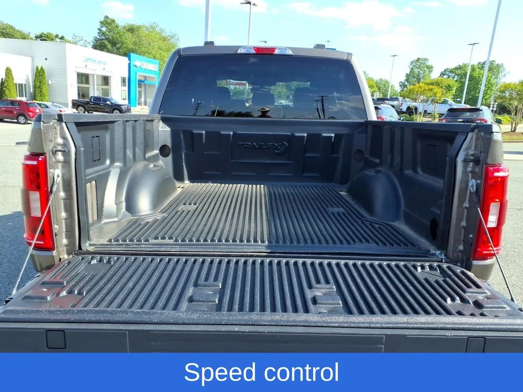 Used 2023 Gray Ford XLT image 26