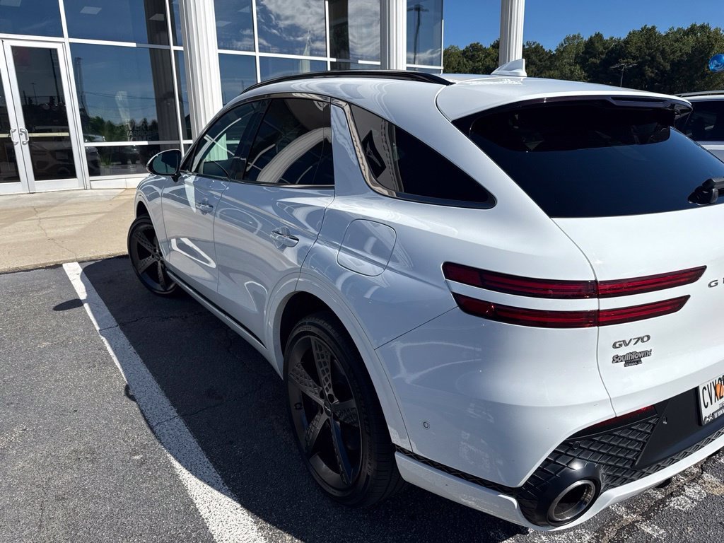 Used 2025 White Genesis 3.5T Sport image 5