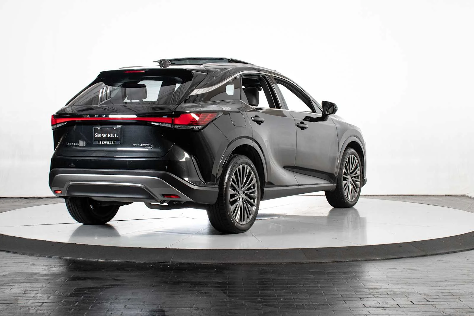 Certified Used 2025 CAVIAR Lexus Luxury image 7