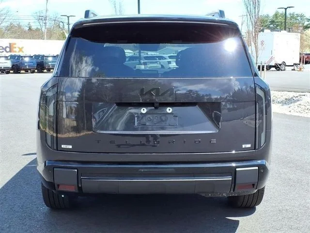 New 2027 Gray Kia X-Line SX image 5