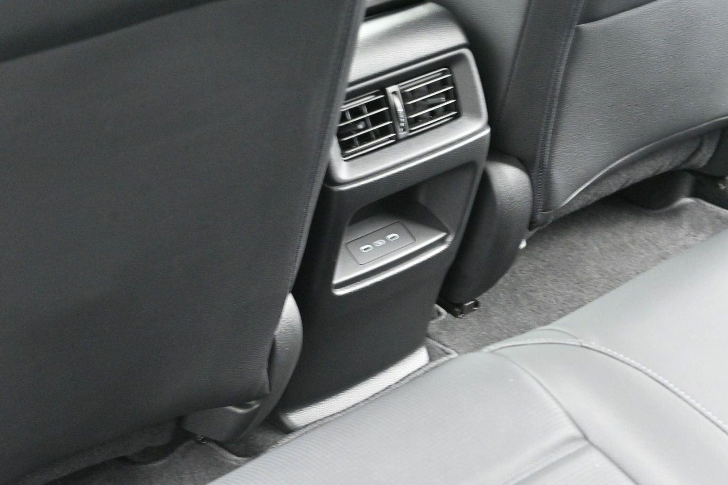 Used 2025 Gray Chrysler Select image 28