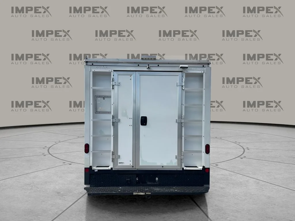 Used 2024 White Ford Base image 3