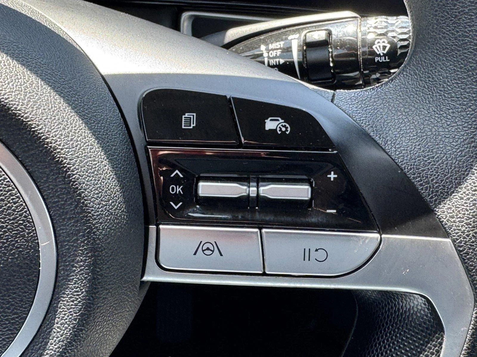 Used 2024 Serenity White Hyundai SEL image 23