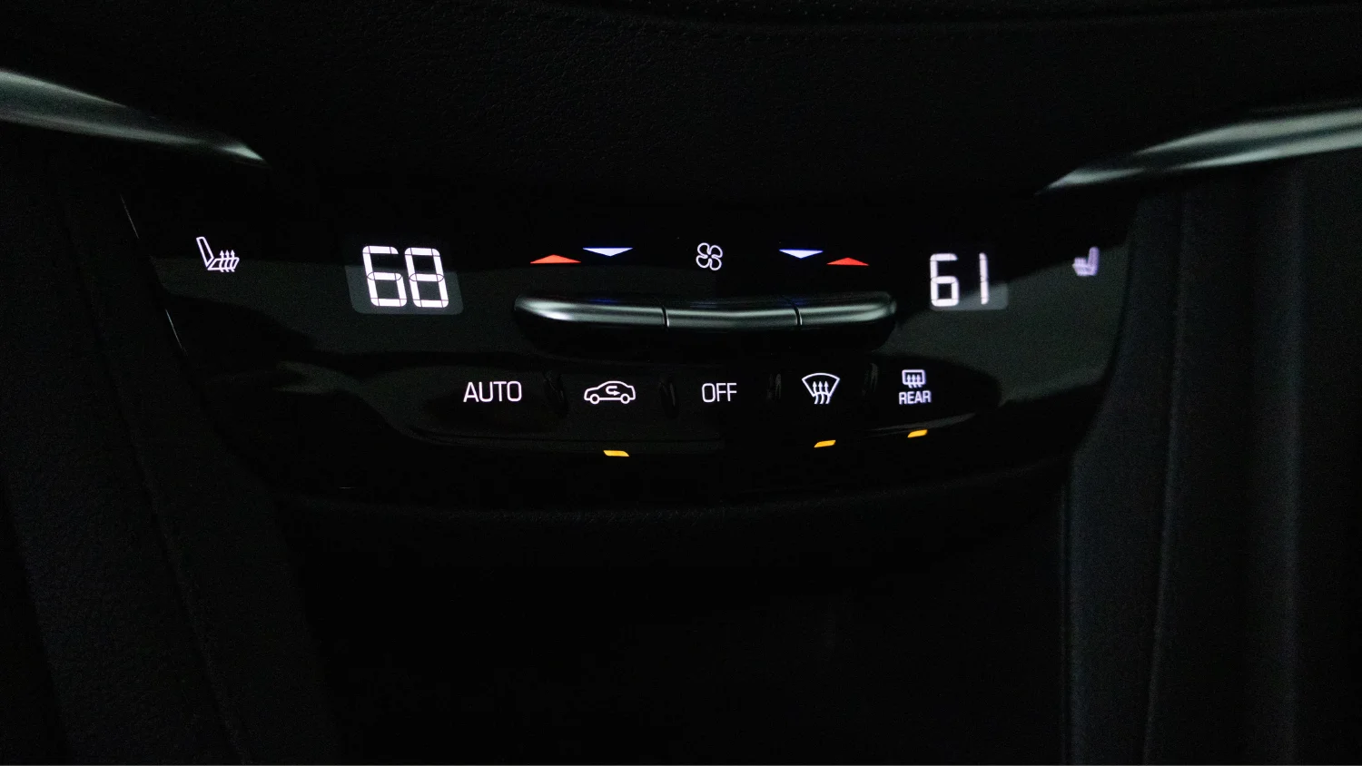 Used 2025 White Cadillac Premium Luxury image 15