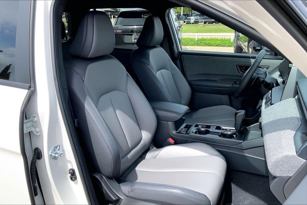 Used 2026 White Subaru Premium image 28