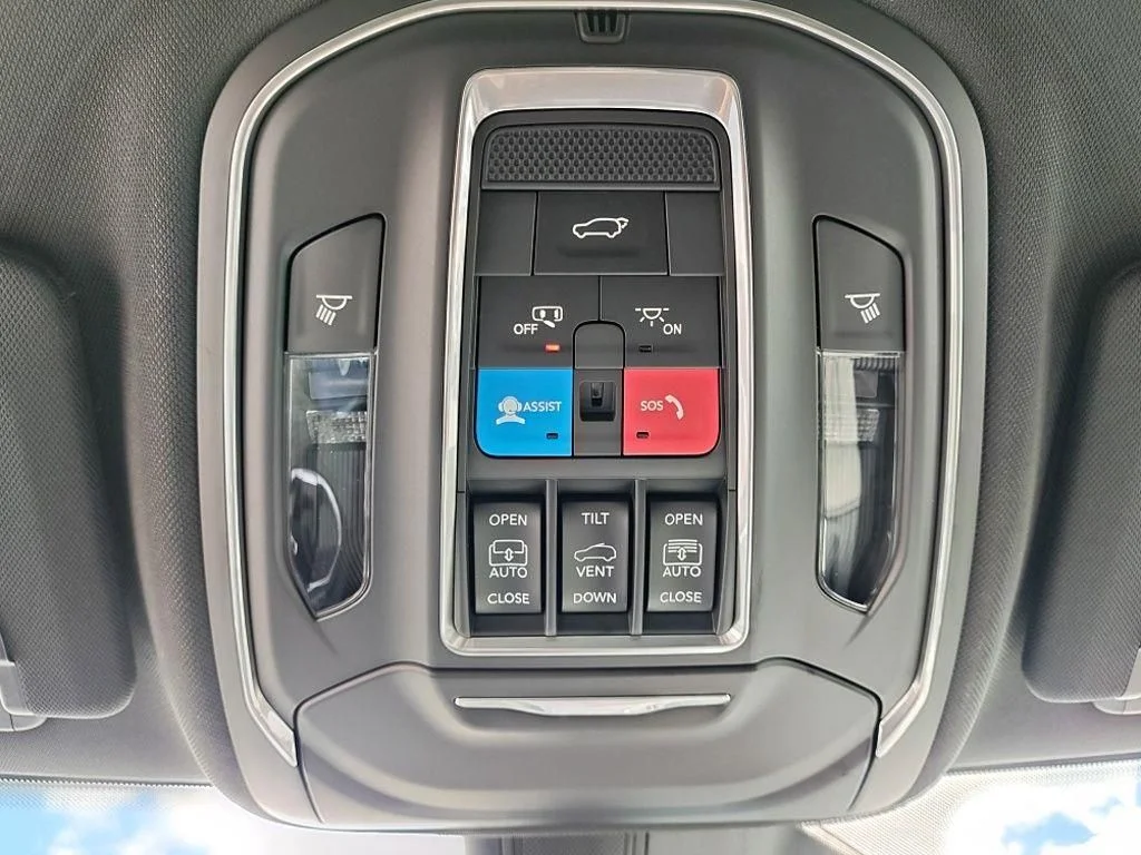 New 2026 Steel Blue Exterior Paint Jeep Limited Reserve image 26
