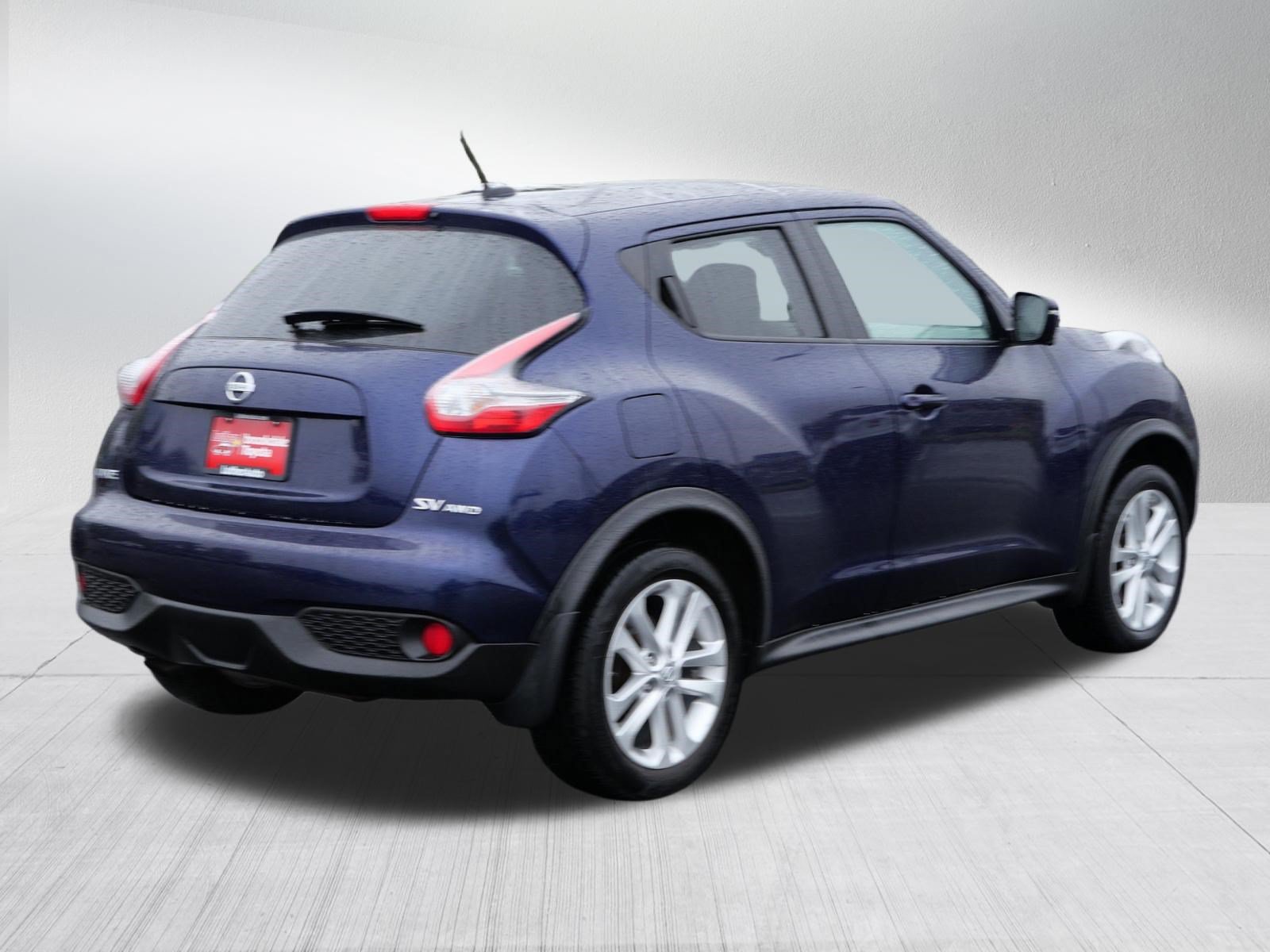 Used 2015 Blue Nissan NISMO image 7