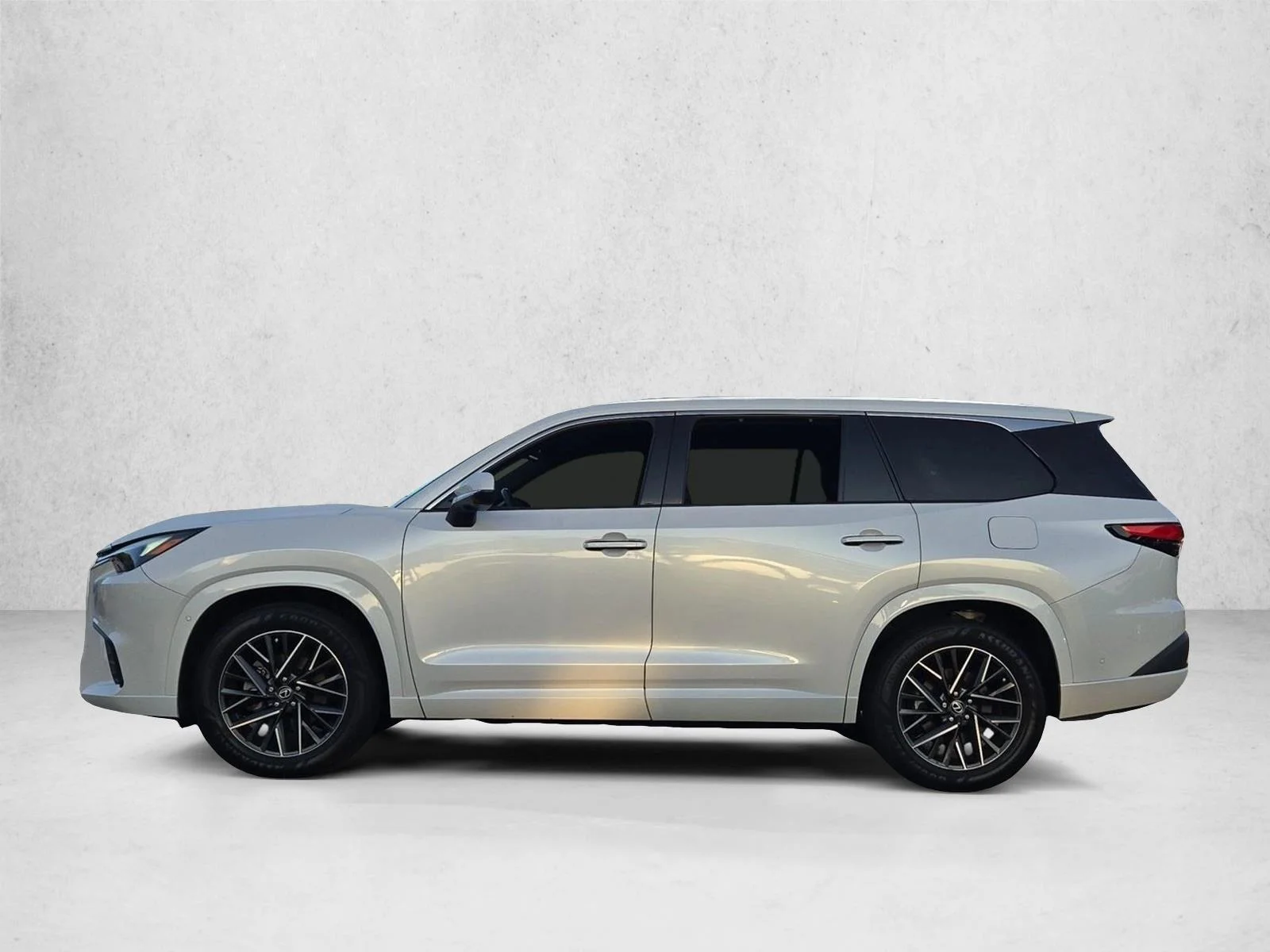 Certified Used 2025 Wind Chill Pearl Lexus PREMIUM AWD image 8