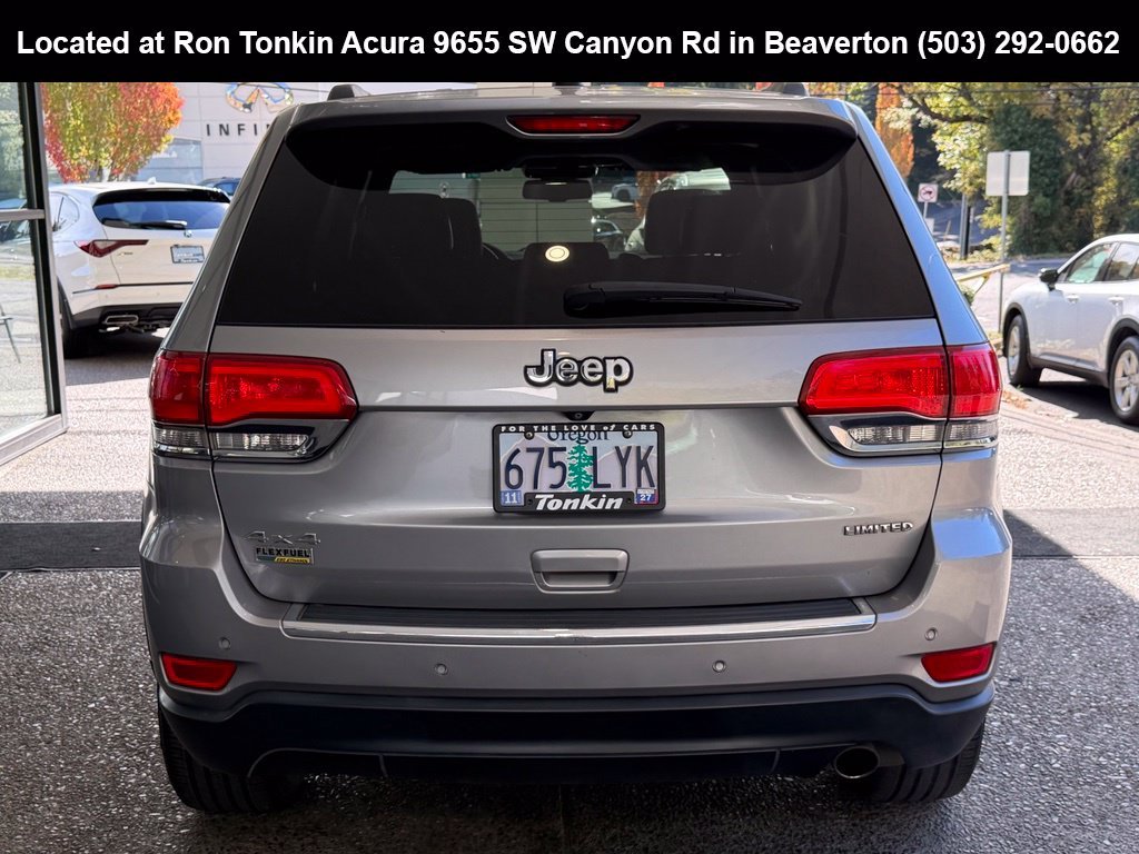 Used 2015 Billet Silver Metallic Clearcoat Jeep Limited image 6