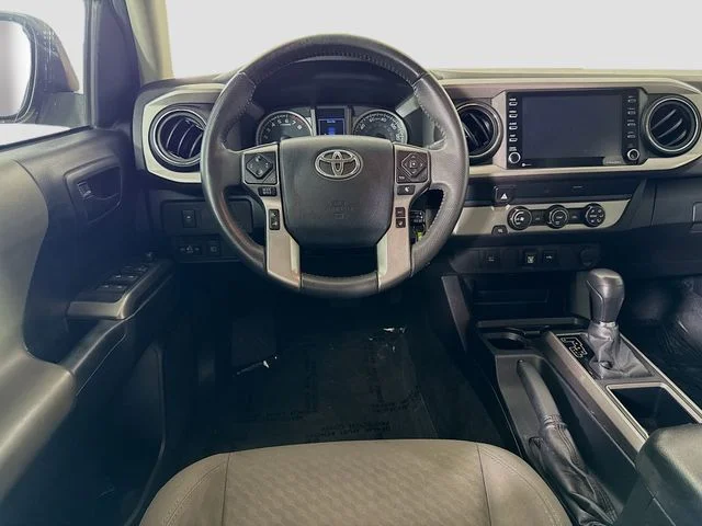 Certified Used 2020  Toyota SR5 image 20