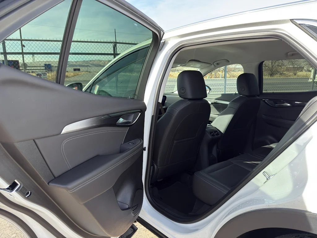 Used 2024 Summit White Buick Preferred image 12
