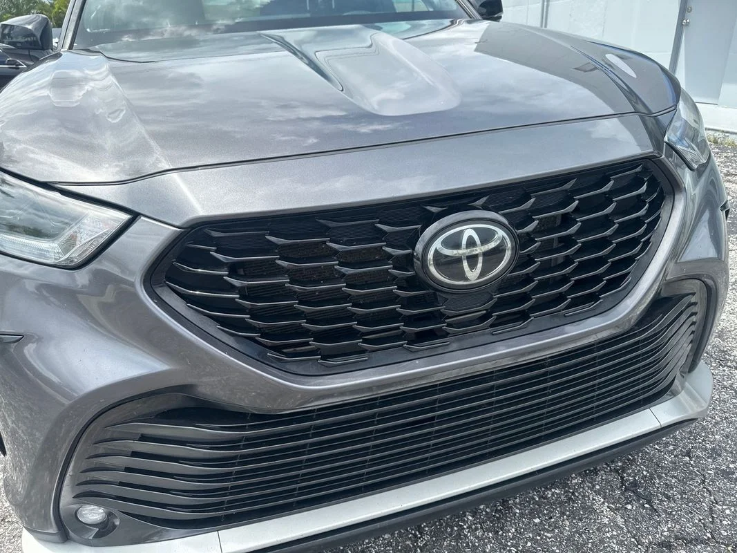 Used 2022 Gray Toyota XSE image 11