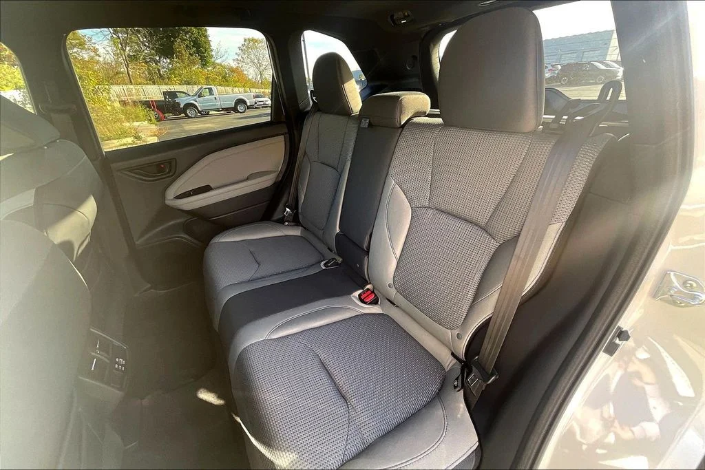 New 2026 CRYSTAL WHITE PEARL Subaru Premium image 10