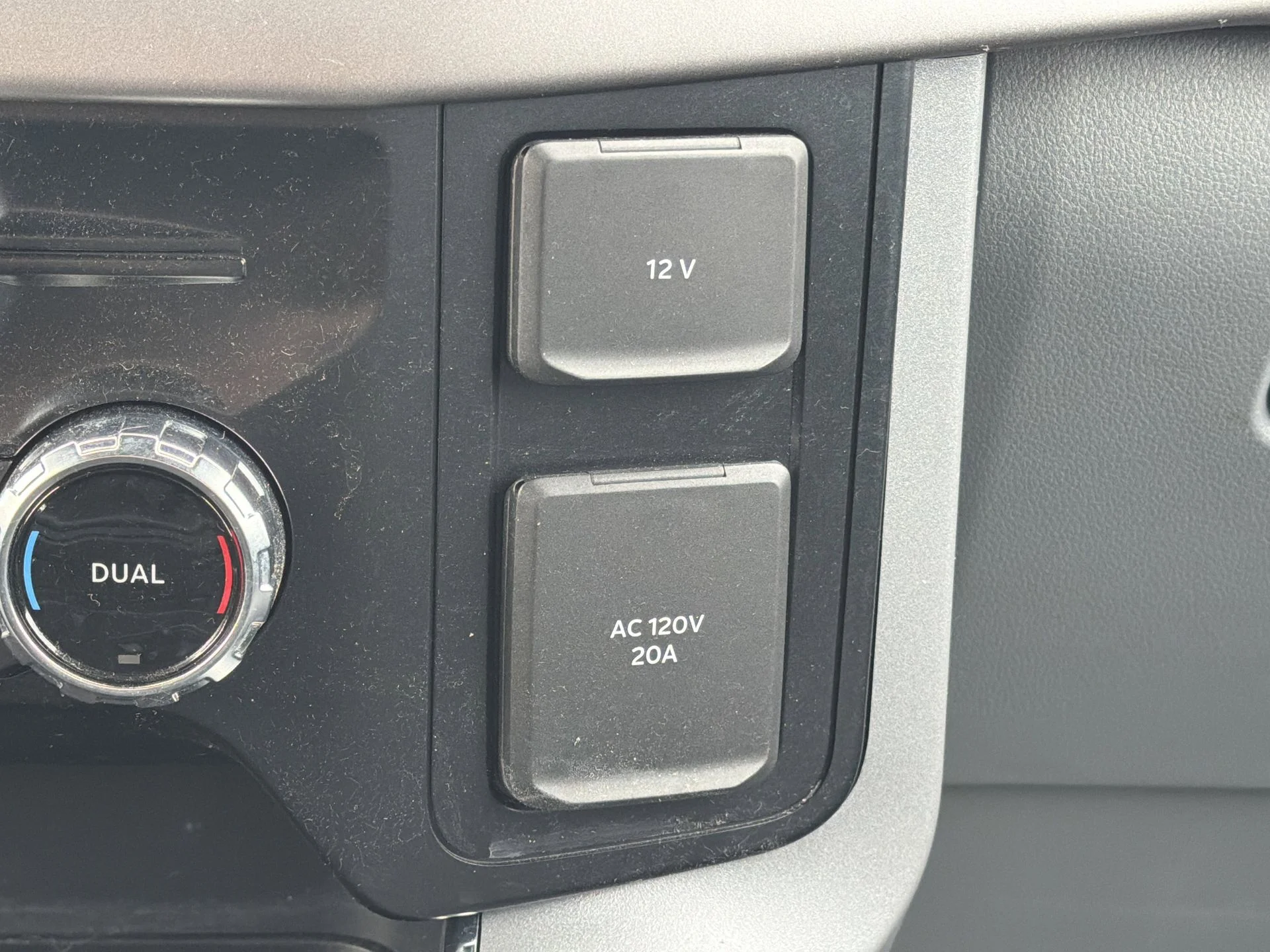 Certified Used 2024 Gray Metallic Ford XLT image 8