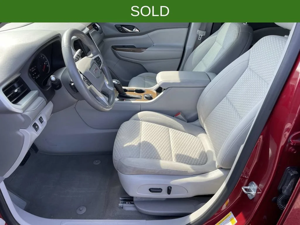 Used 2019 RED QUARTZ TINTCOAT GMC SLE image 16