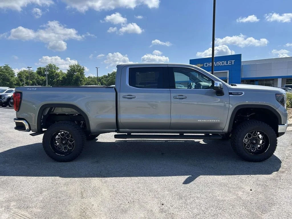 New 2026 Sterling Metallic GMC SLE image 2